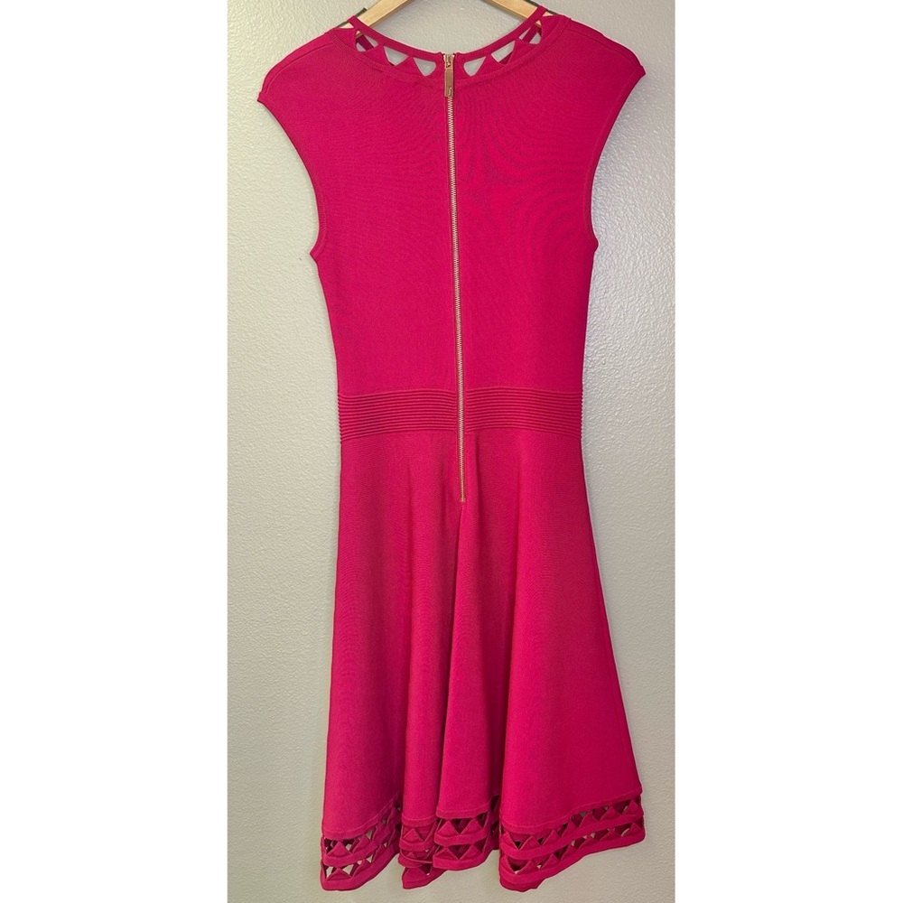 Ted Baker London Kathryn Cut Out Detail Elegant Sleeveless Pink Skater Dress - Picture 5 of 12